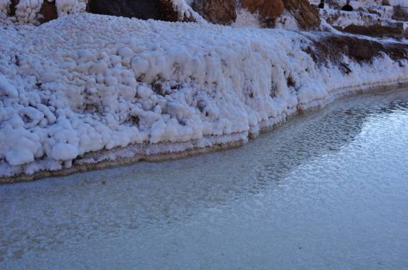 Parece neve, mas é o sal das Salinas de Maras, no Valle Sagrado, perto de Cusco, no Peru